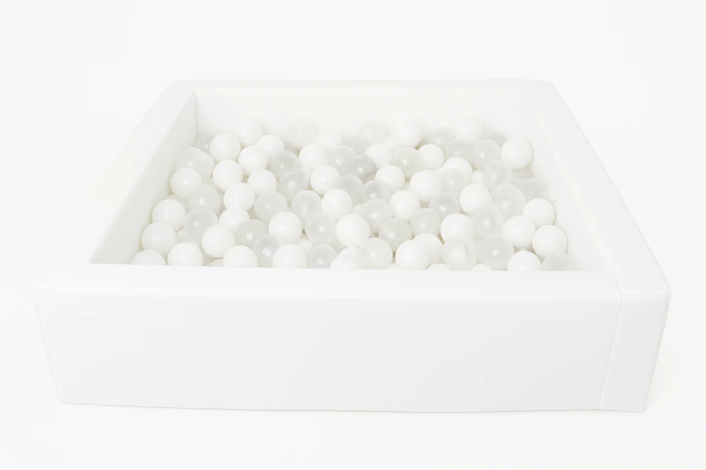 Ball Pit + 200 White, Pearl & Transparent Balls - White